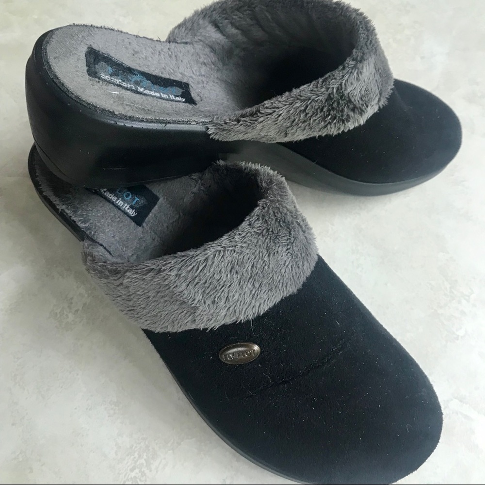 FlyFlott Clogs Shoes Euro 39 Size 8